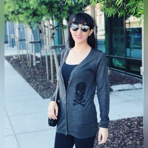 Northland V-Neck Gray Cardigan with Skull Details